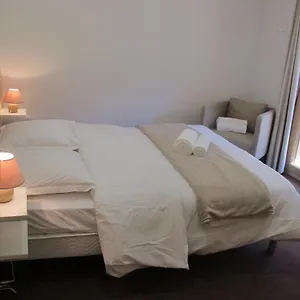 https://chalet-les-amis.hotels-rhonealpes.com